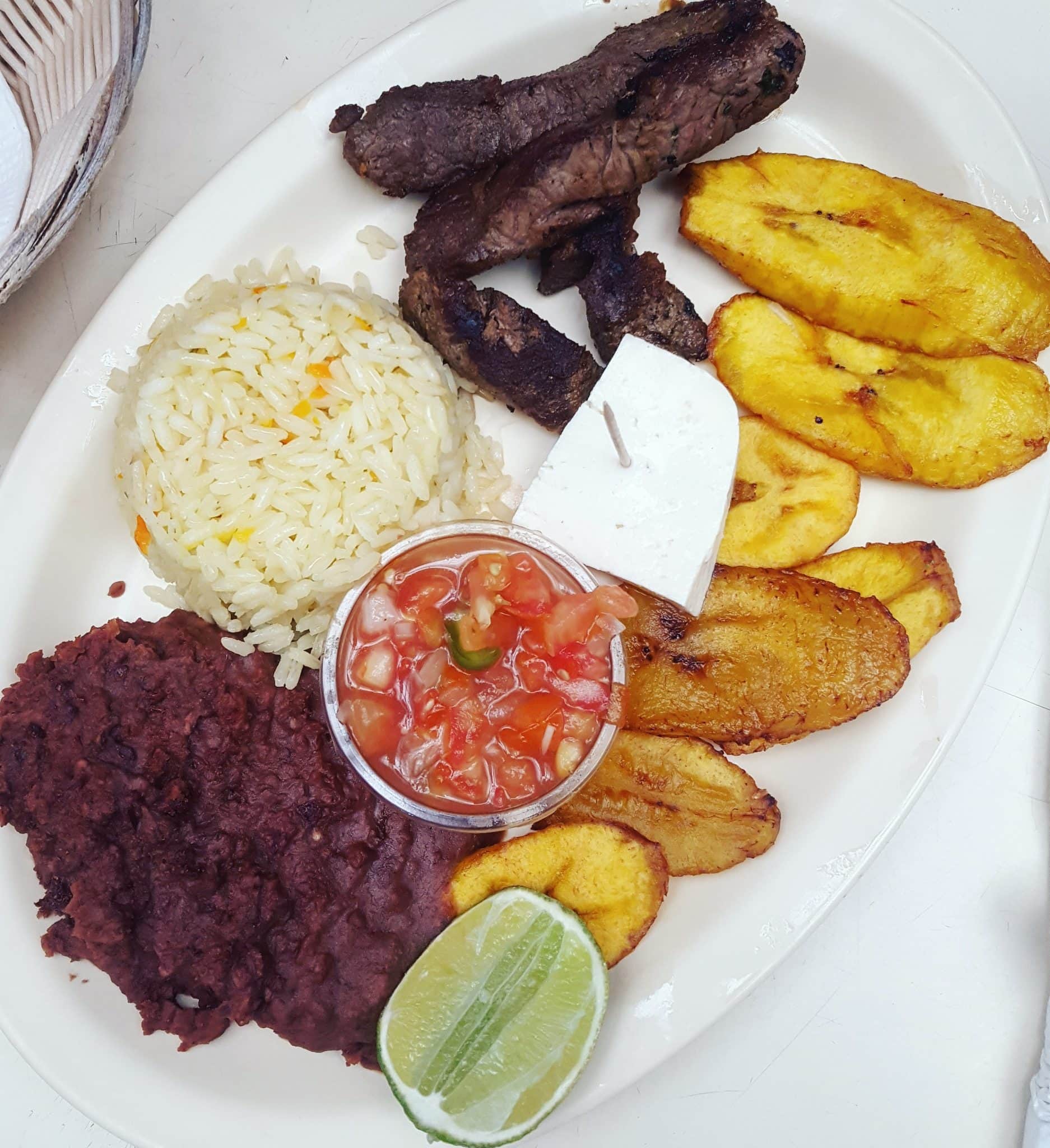 honduran-heritage-la-cooquette-plato-tipico-catracho - La Cooquette