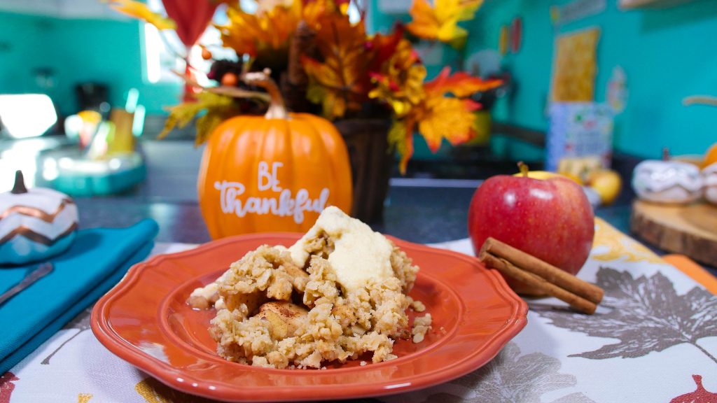 apple-crumble-recipe-for-the-holidays-lacooquette