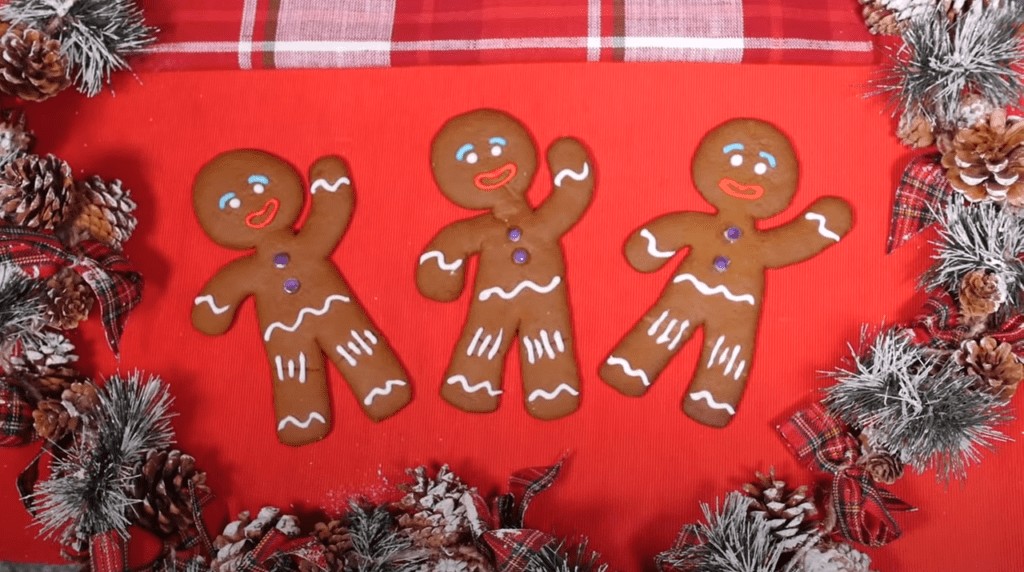 Gingy trio served
